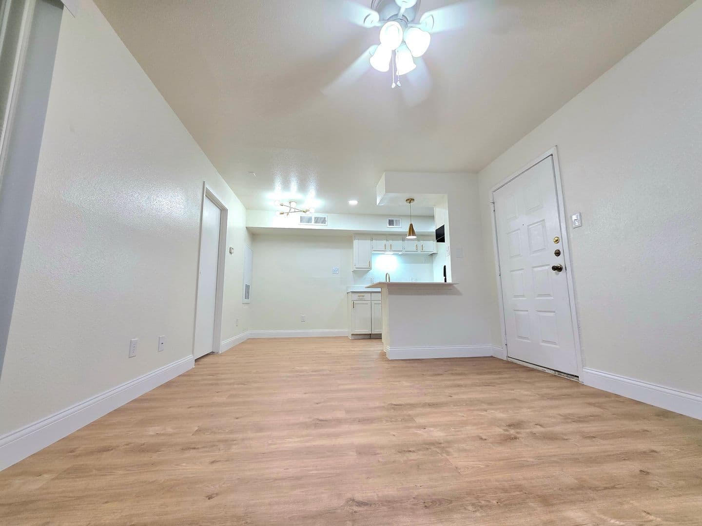 San Antonio Apartment: 534 Hunt Lane
