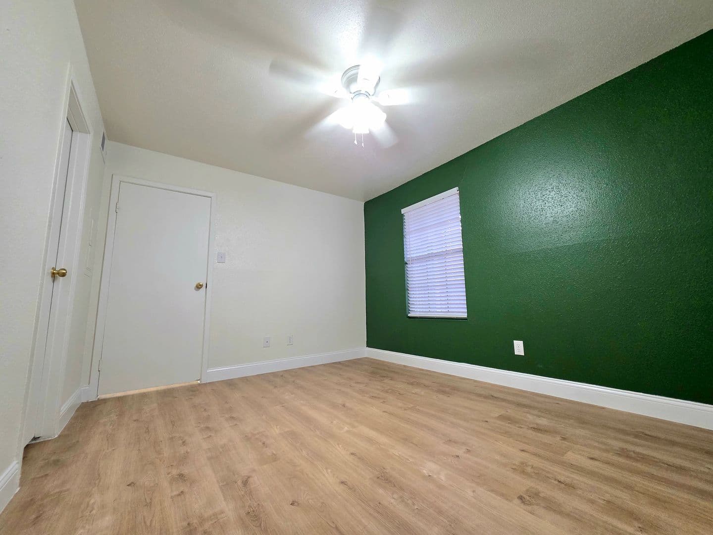 San Antonio Apartment: 534 Hunt Lane