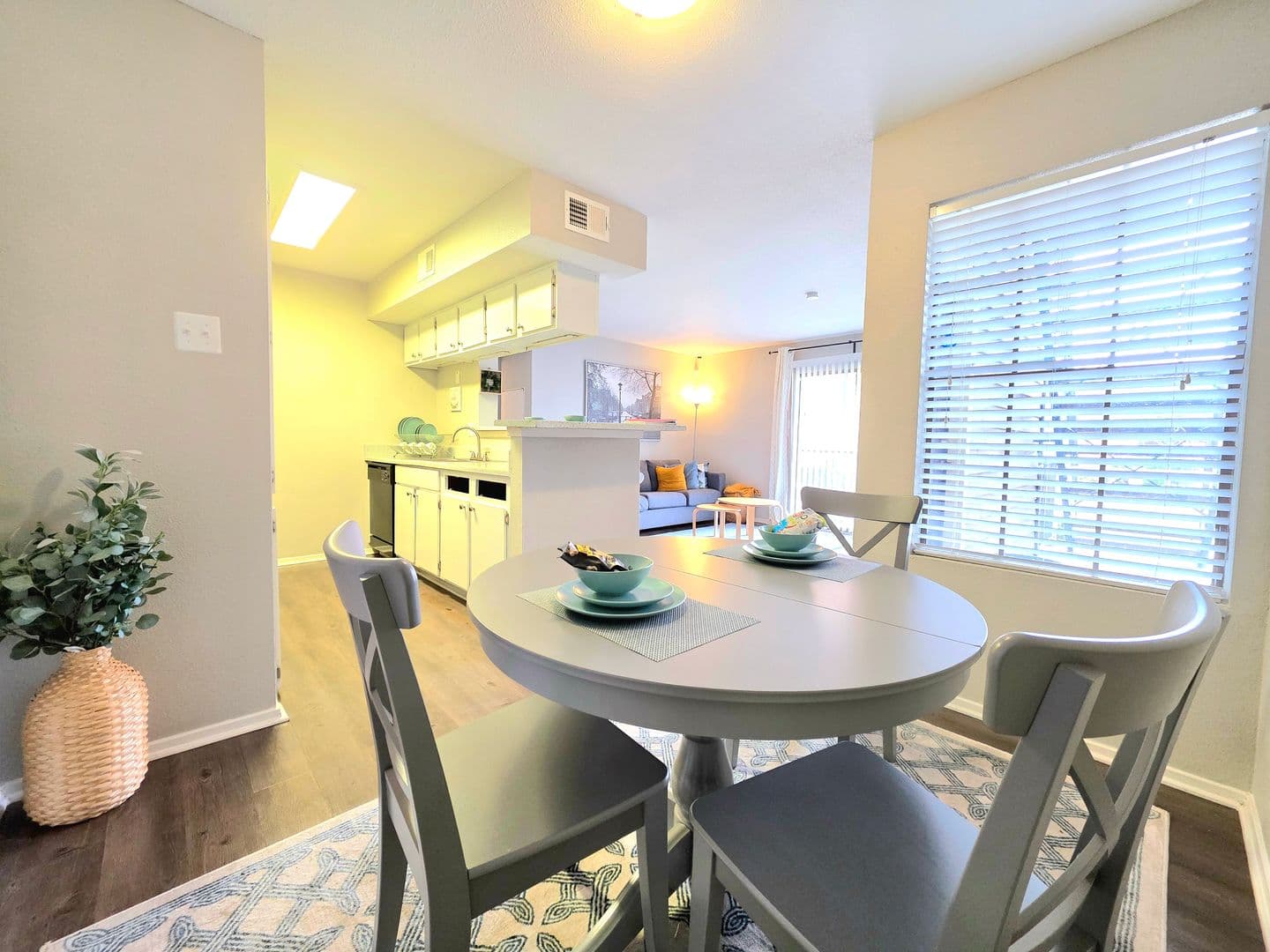San Antonio Apartment: 534 Hunt Lane