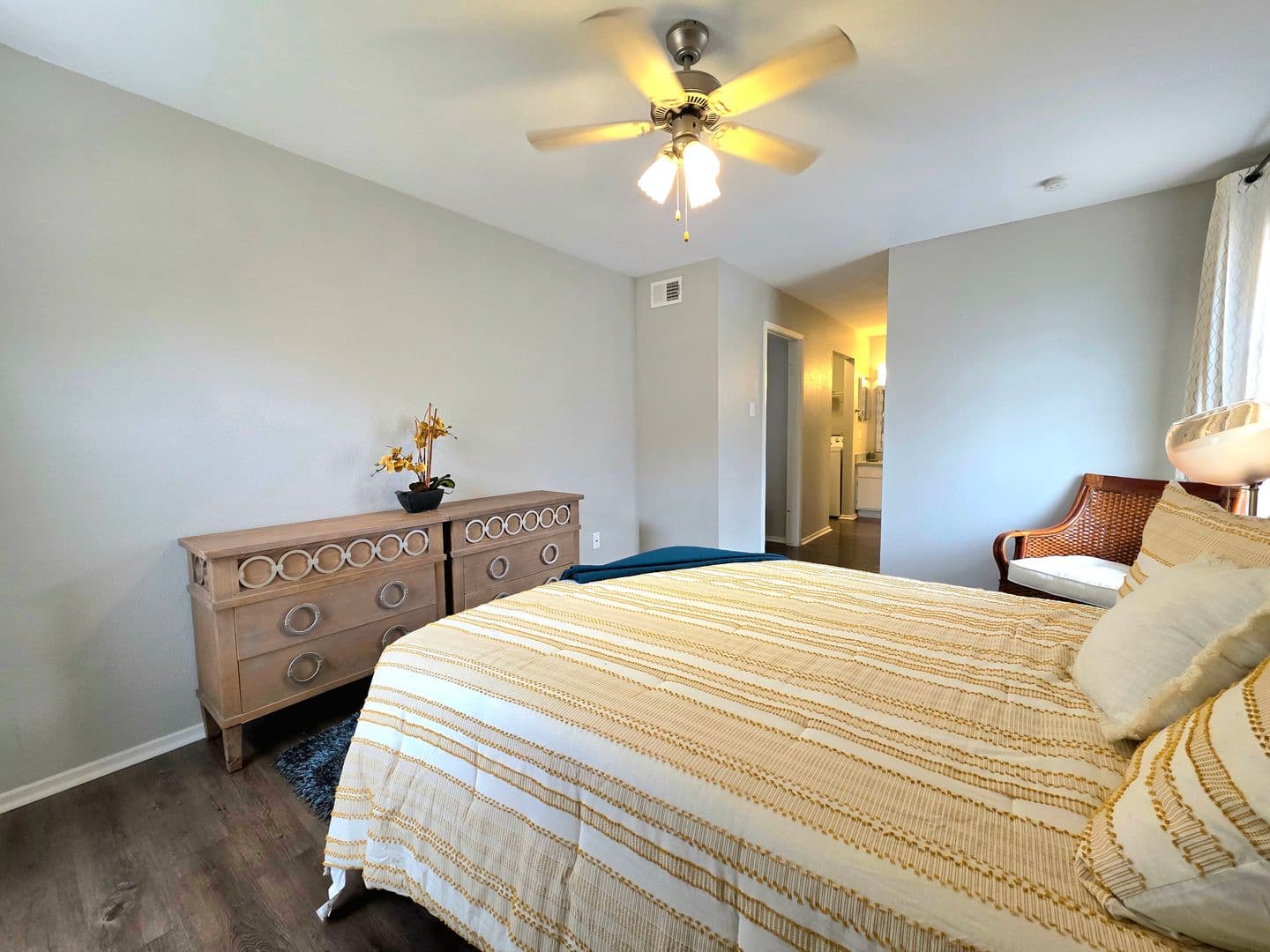 San Antonio Apartment: 534 Hunt Lane