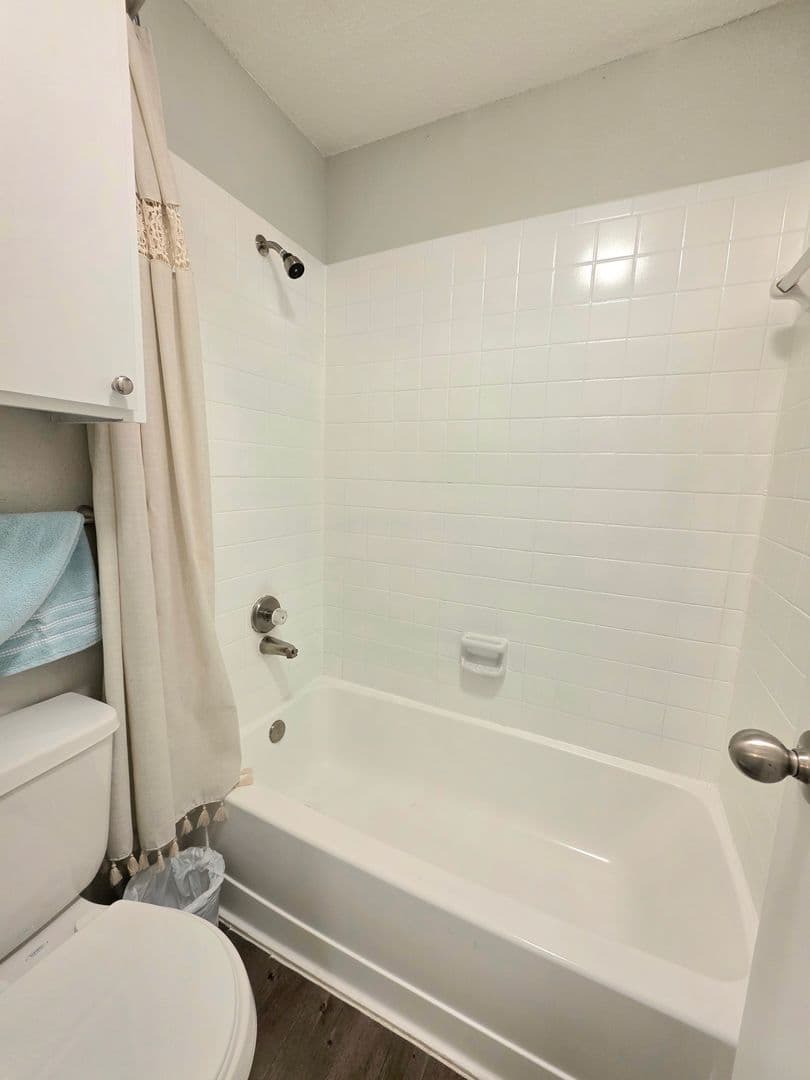 San Antonio Apartment: 534 Hunt Lane