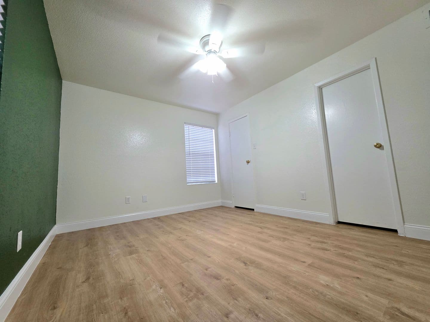 San Antonio Apartment: 534 Hunt Lane