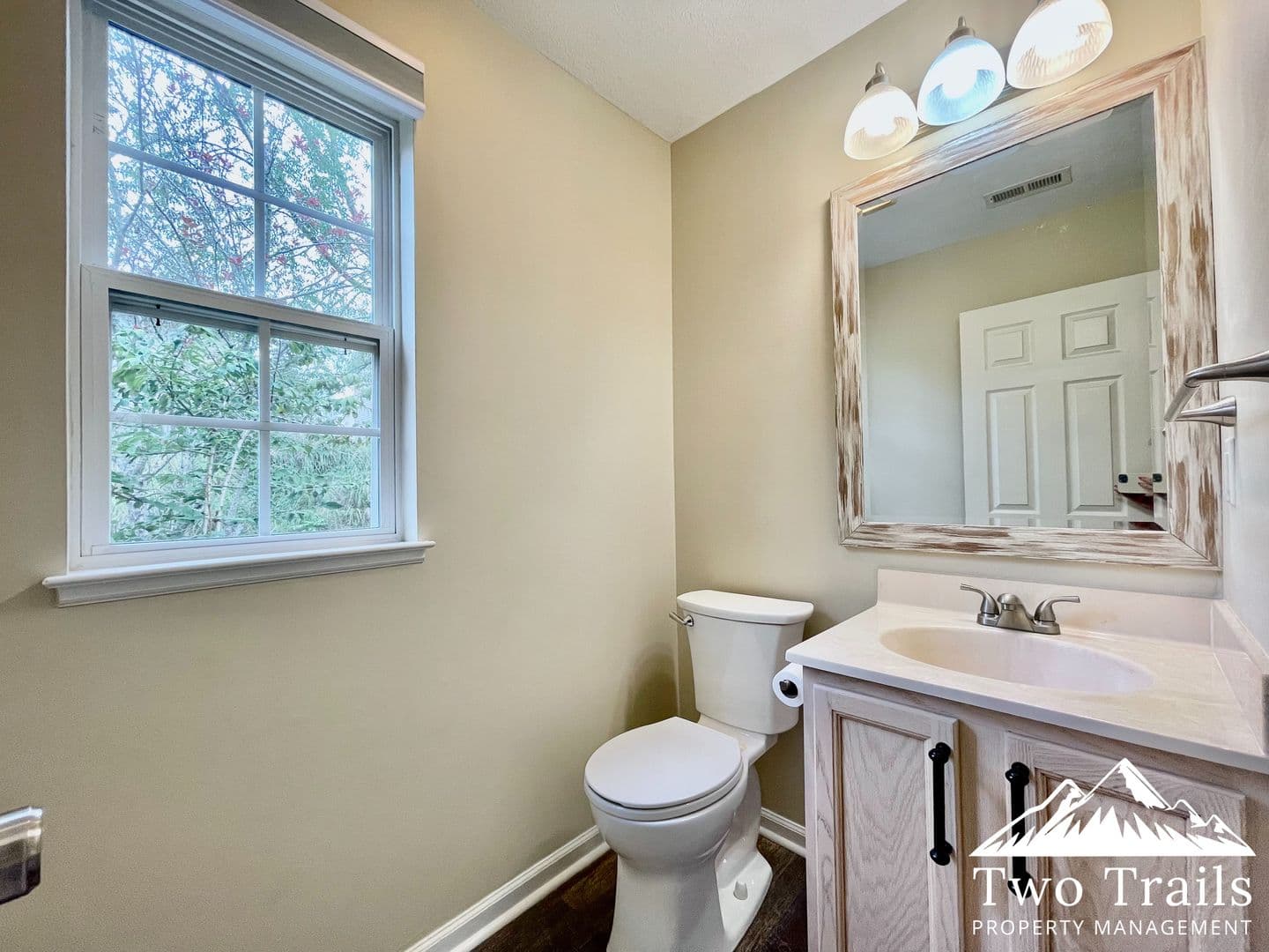 Fletcher Townhome: 257 Wiltshire Circle