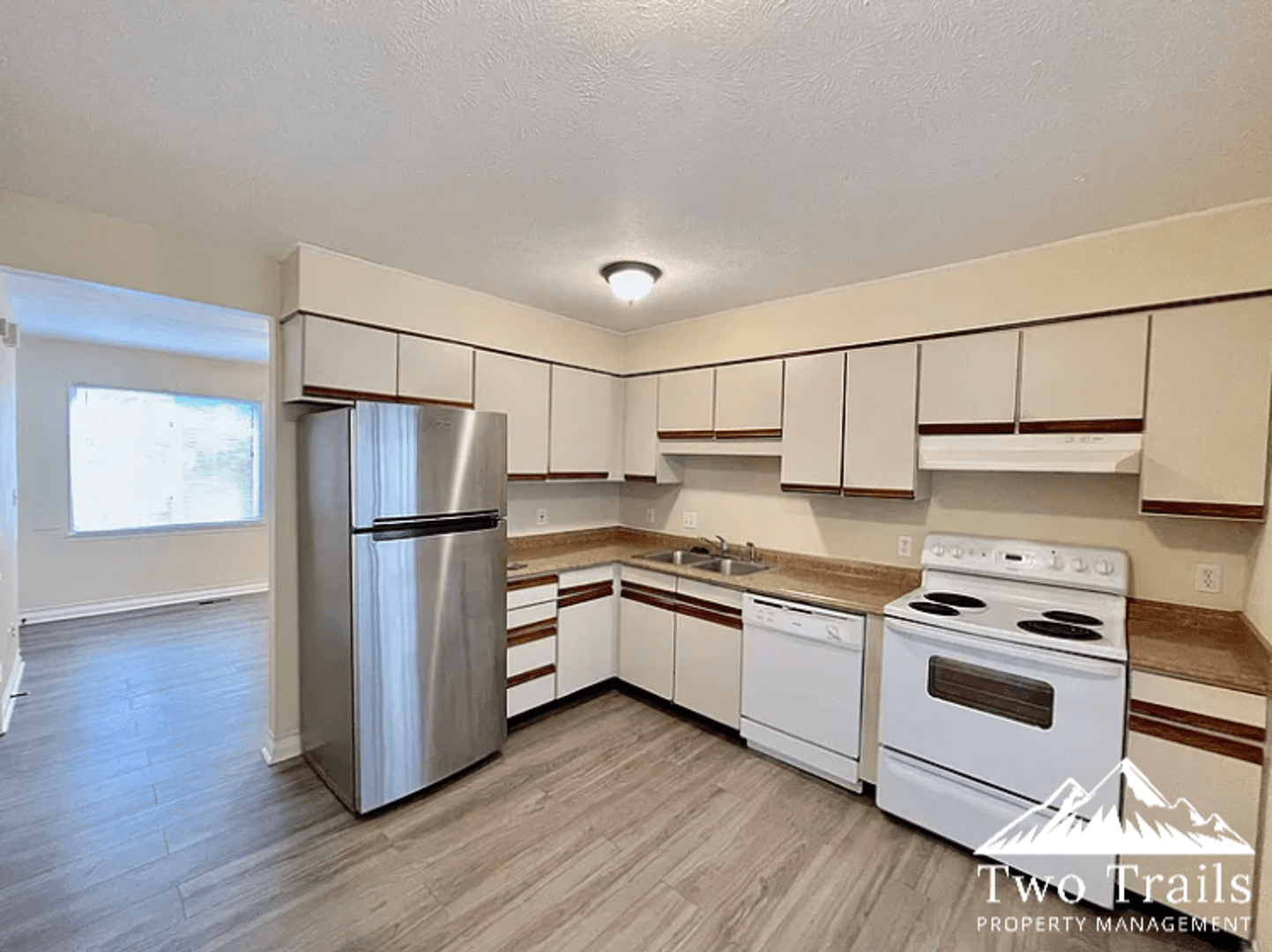 Hendersonville House: 316 Huff St. Apt. 2A