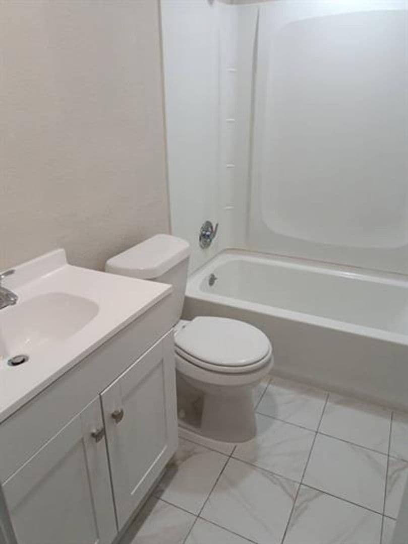 Oklahoma City Apartment: 6111 S Klein Ave