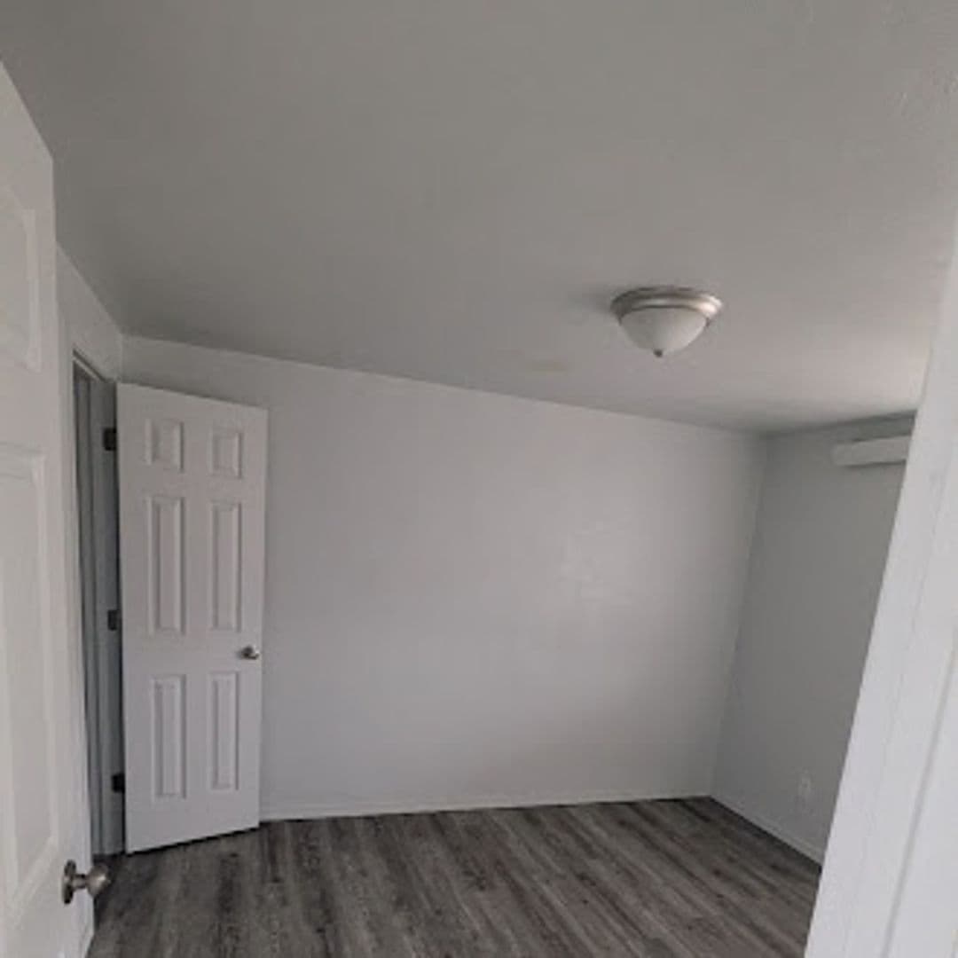 Oklahoma City Apartment: 6111 S Klein Ave