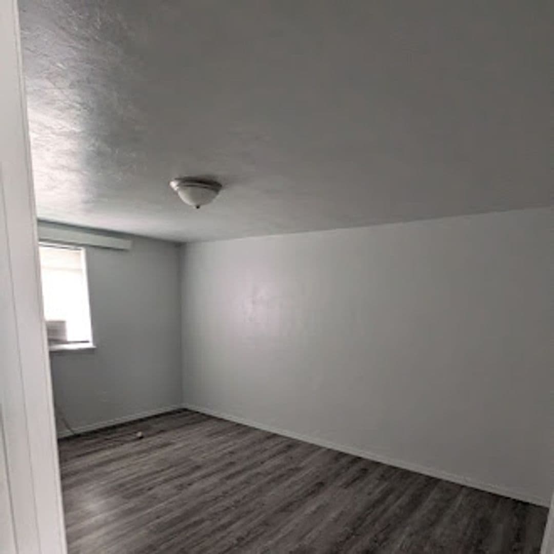 Oklahoma City Apartment: 6111 S Klein Ave