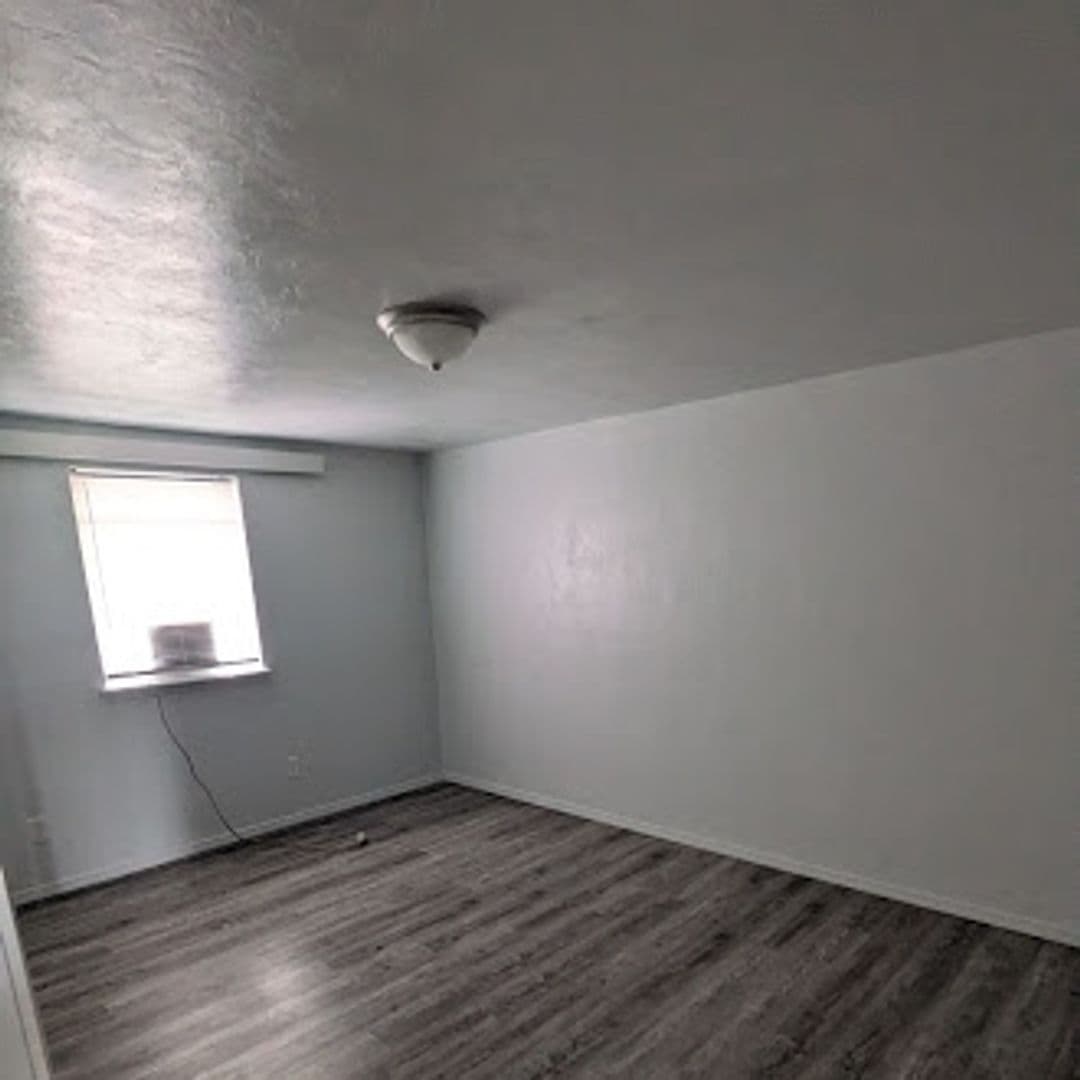 Oklahoma City Apartment: 6111 S Klein Ave