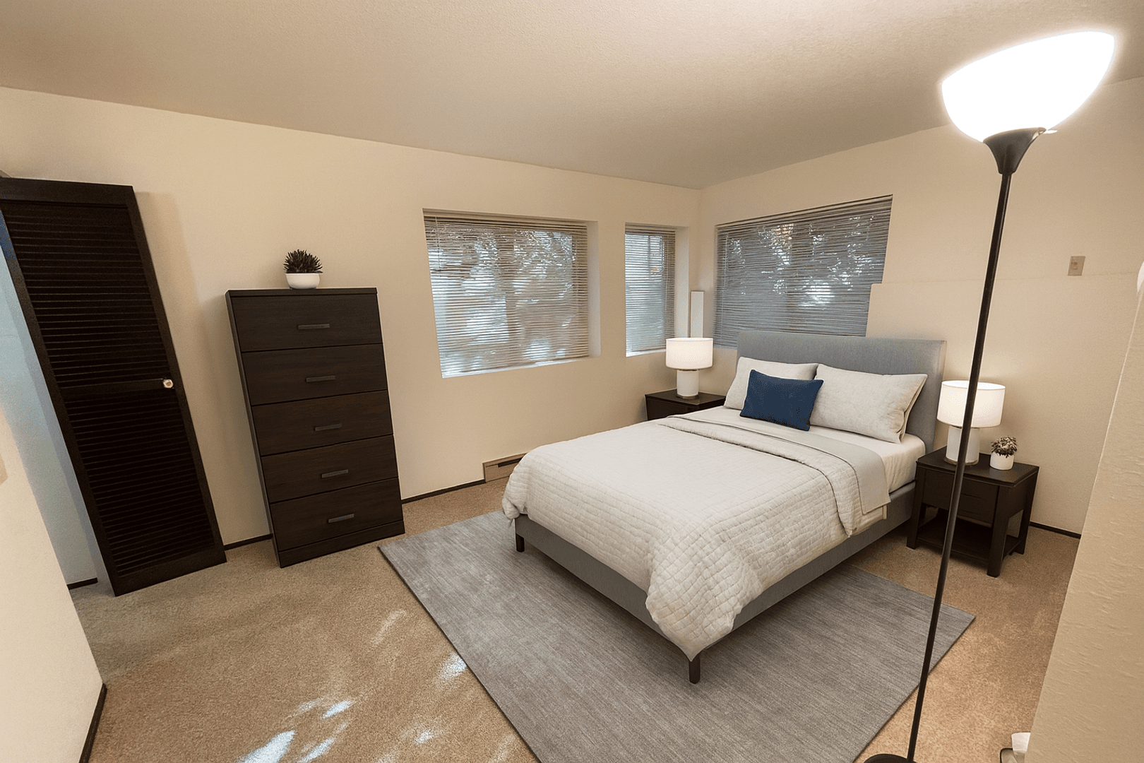 Seattle Apartment: 4745 16th Ave NE