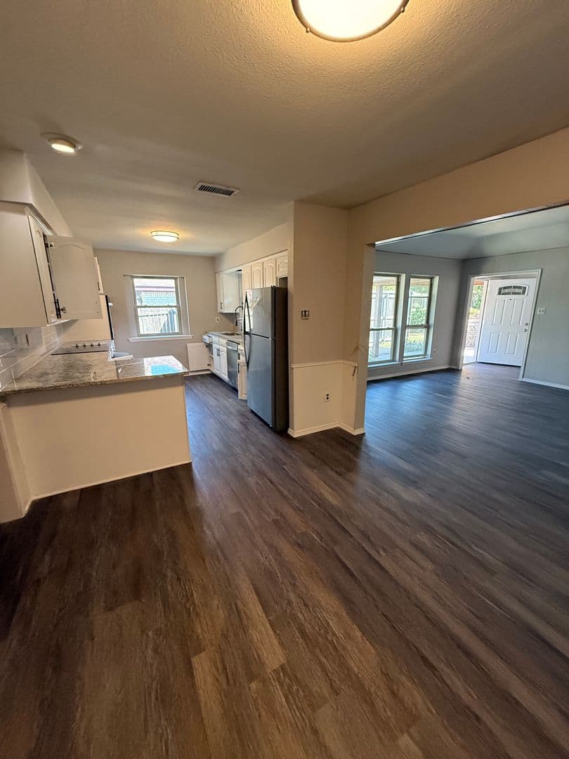 Fort Worth Apartment: 7412-14 Lemonwood Ln.