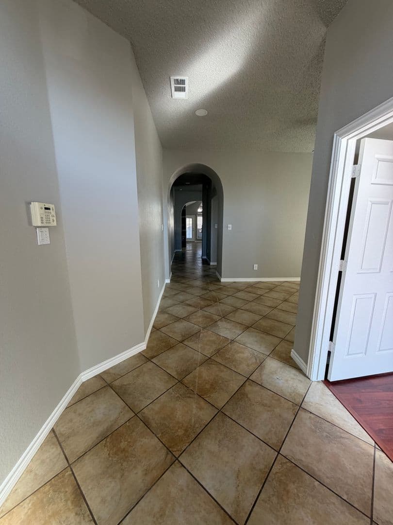 Fort Worth House: 6720 Stockton Dr.