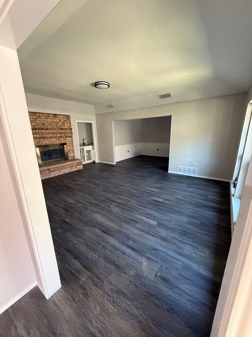 Fort Worth Apartment: 7412-14 Lemonwood Ln.