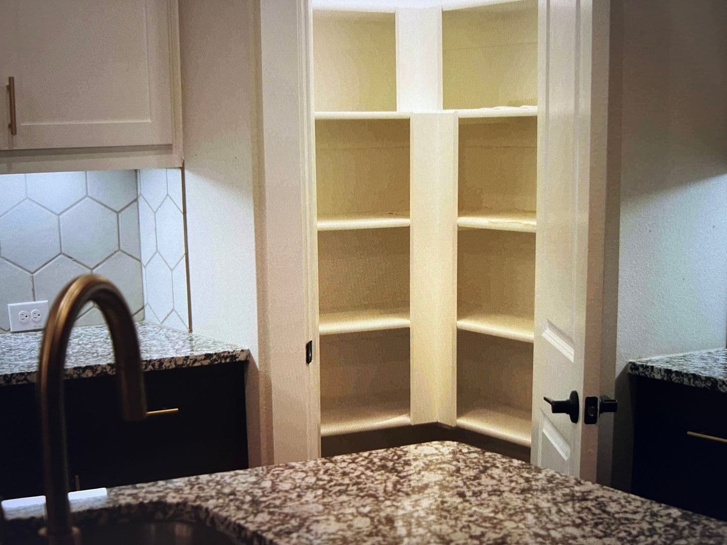 Grand Prairie House: 7220 Merlot Pl.