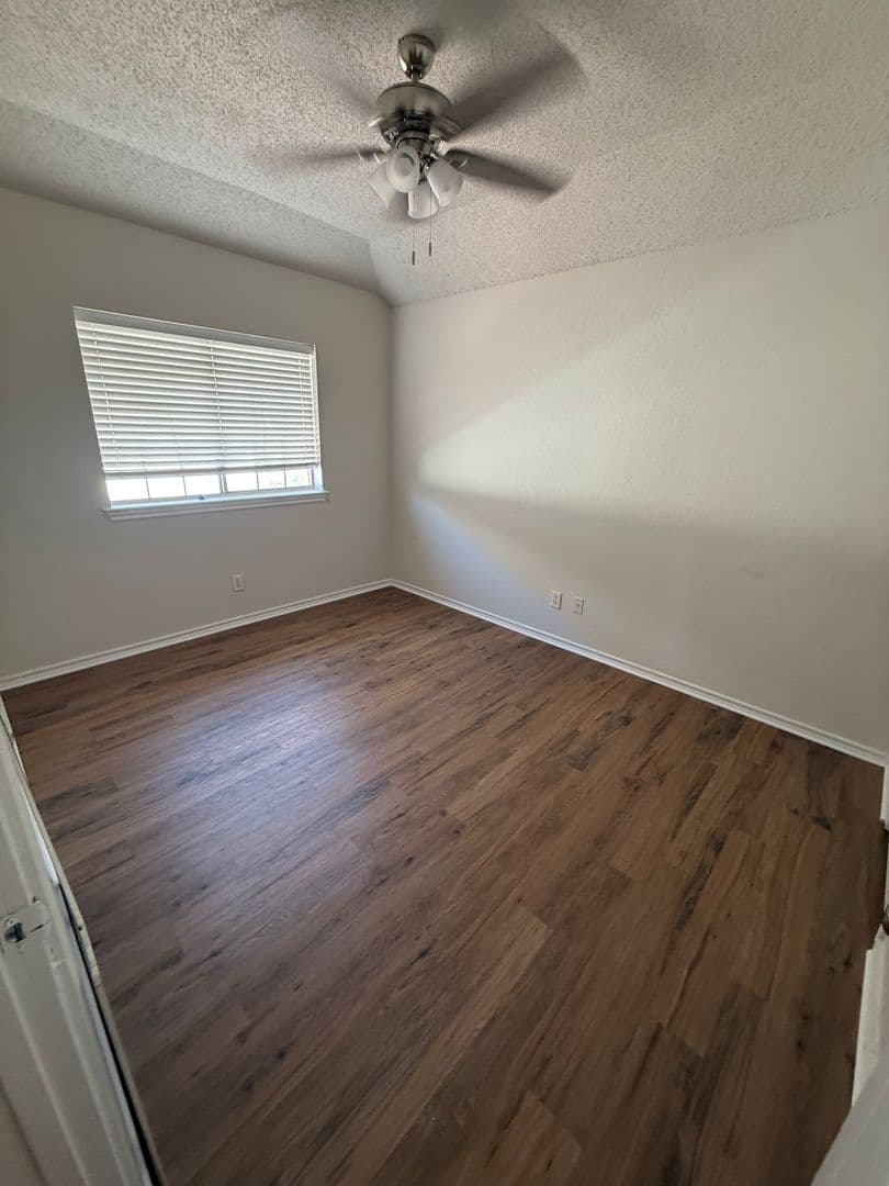 Lewisville House: 1737 Circle Creek Dr.
