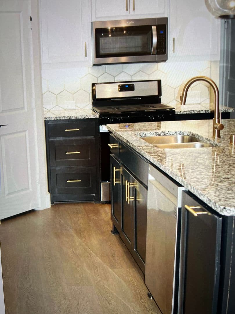 Grand Prairie House: 7220 Merlot Pl.