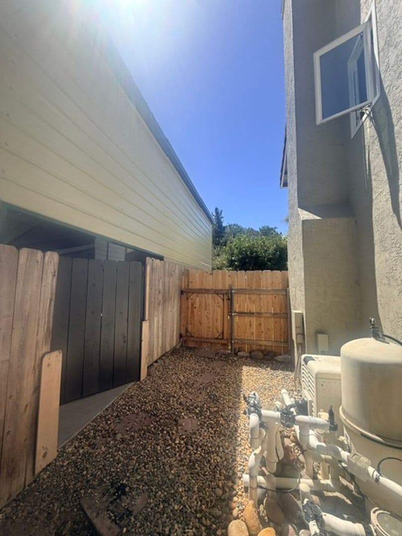 Bonita House: 526 Trailridge Drive