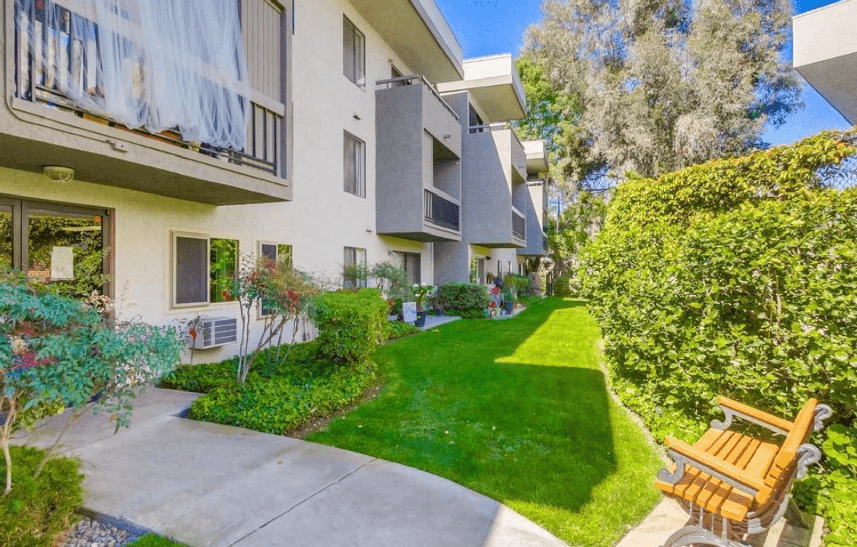 San Diego House: 6650 Amherst Street #5 C