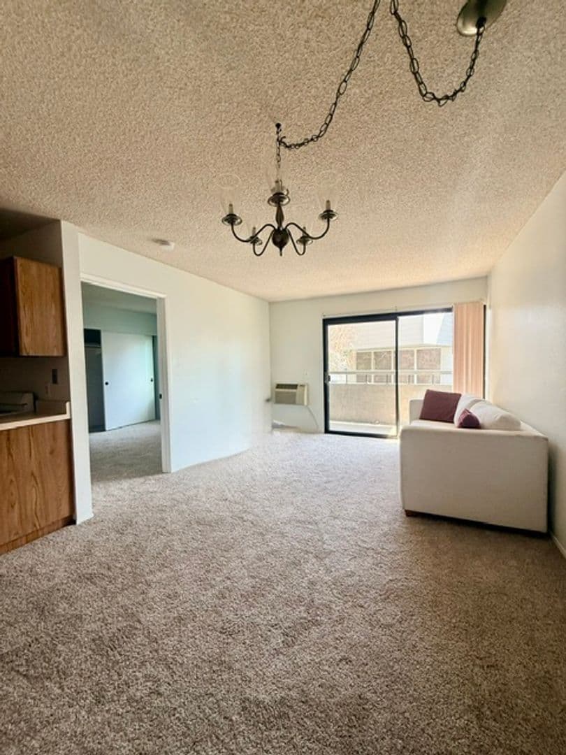 San Diego House: 6650 Amherst Street #5 C