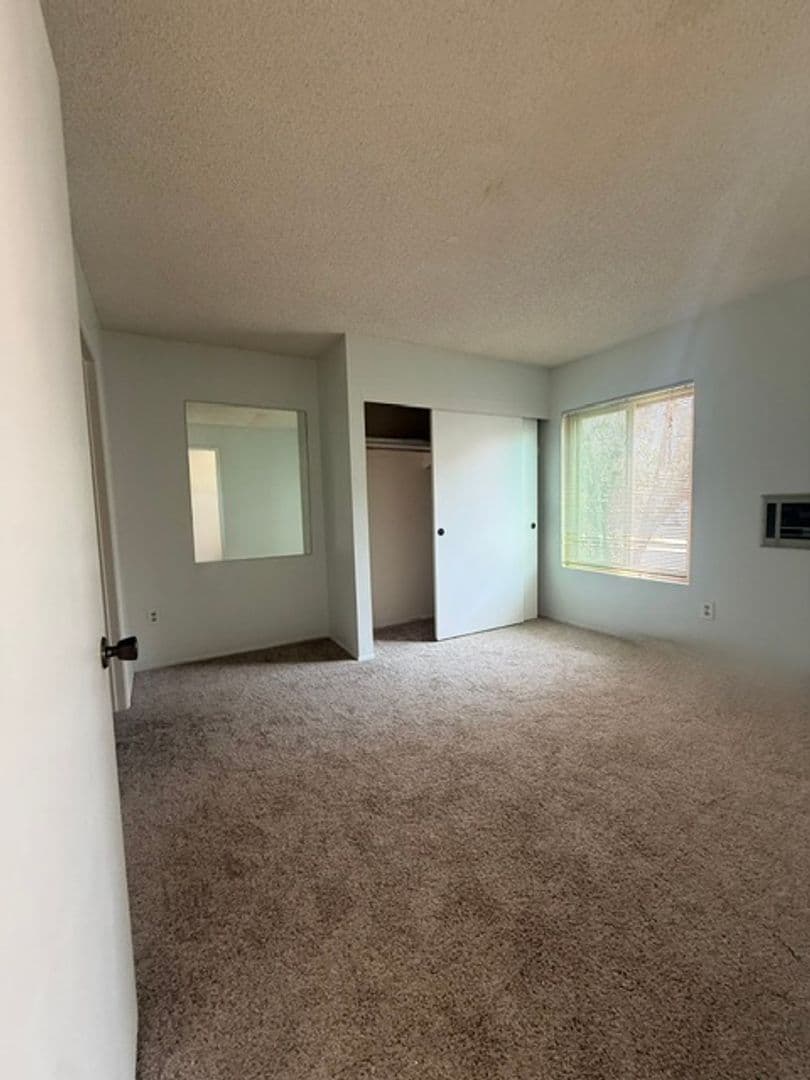 San Diego House: 6650 Amherst Street #5 C