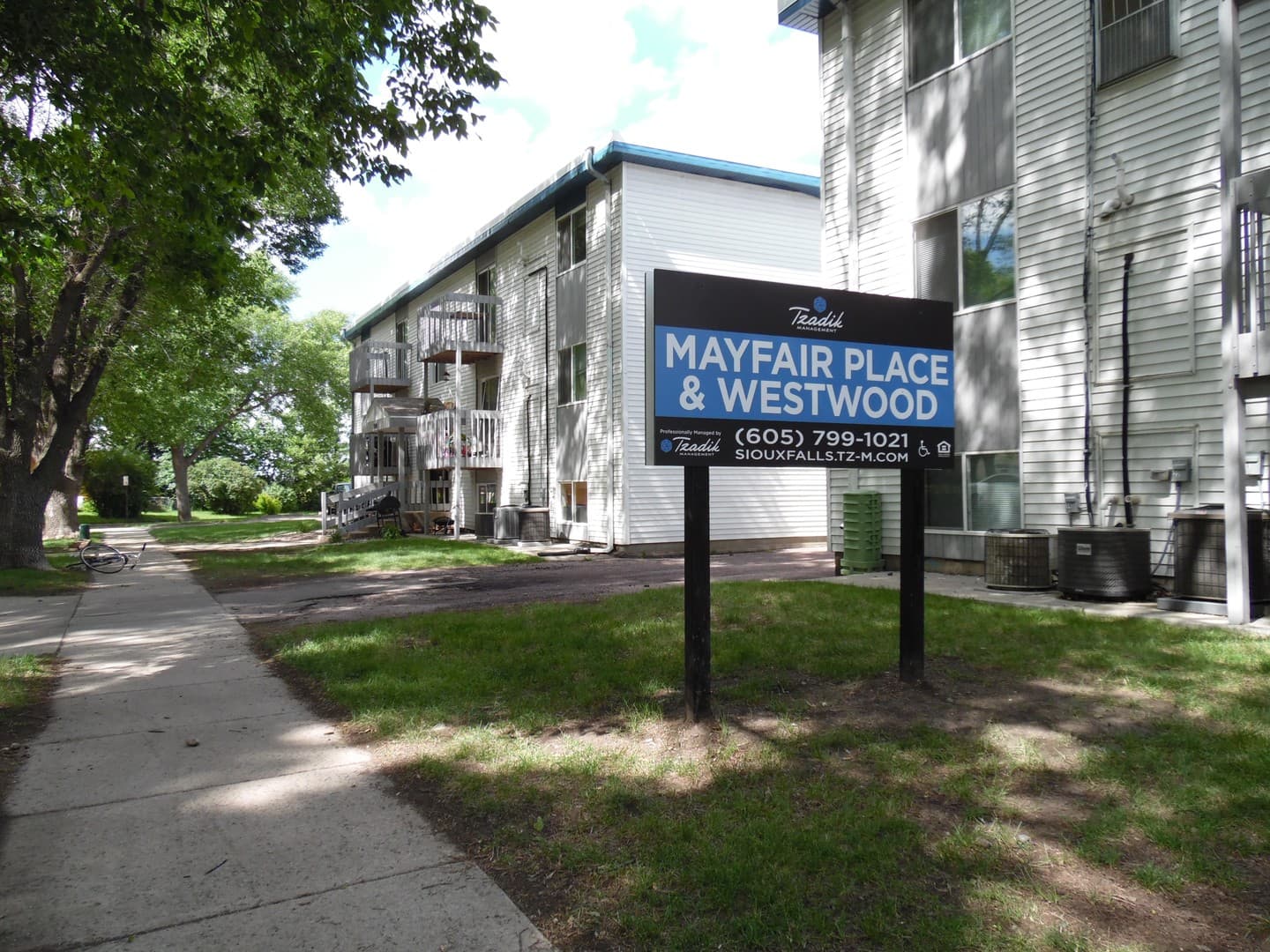 Sioux Falls Apartment: 3000-3012 S Mayfair Drive