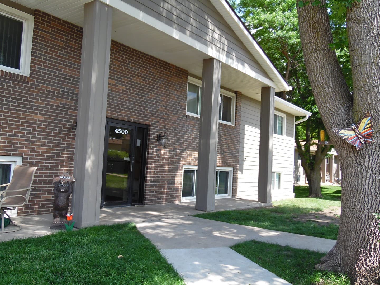 Sioux Falls Apartment: 4400 S Louise Avenue