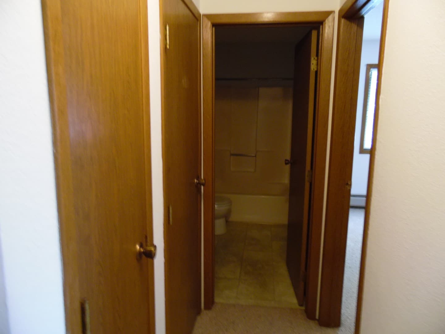 Sioux Falls Apartment: 1900 W 6th St.