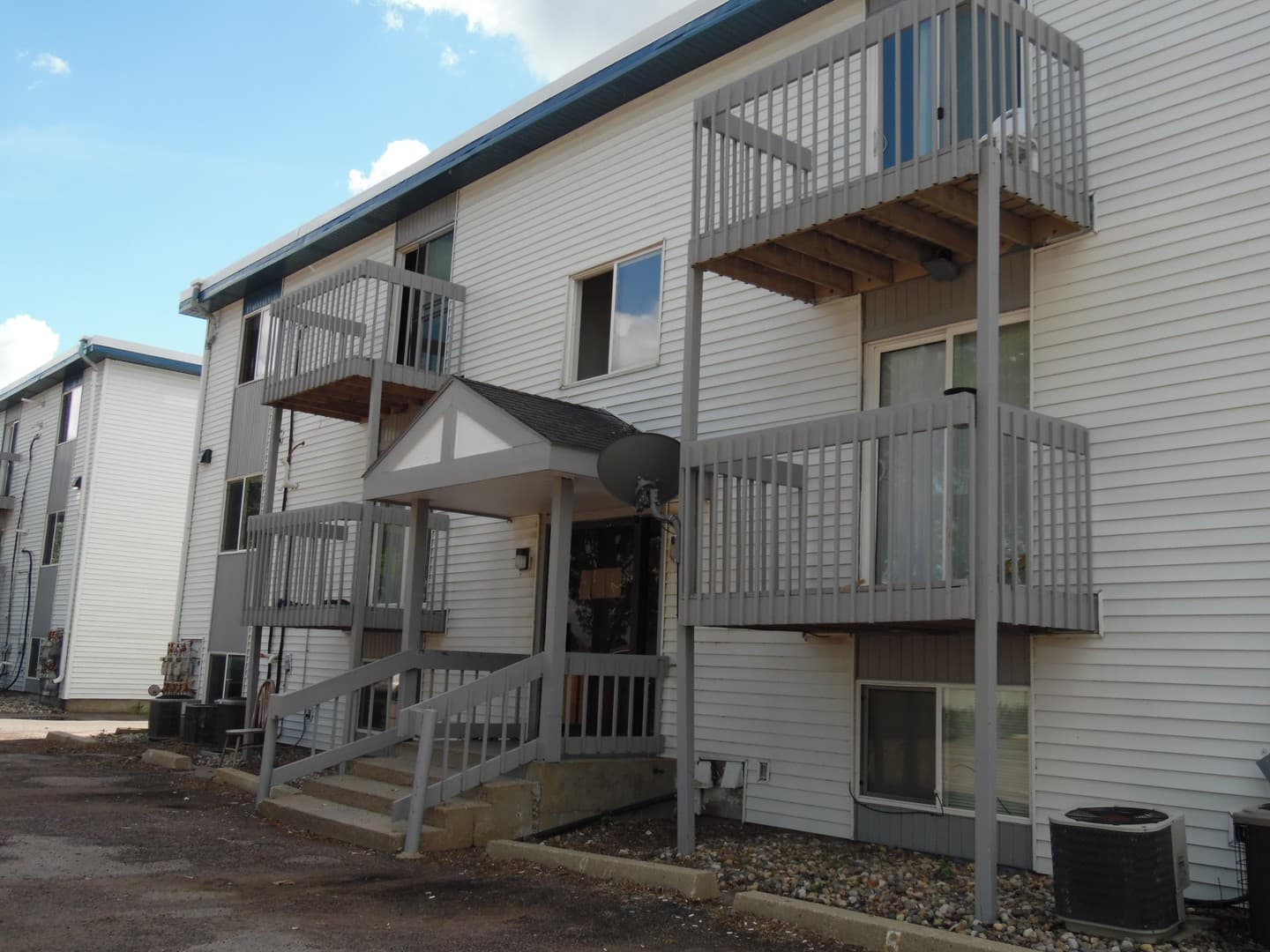 Sioux Falls Apartment: 3000-3012 S Mayfair Drive