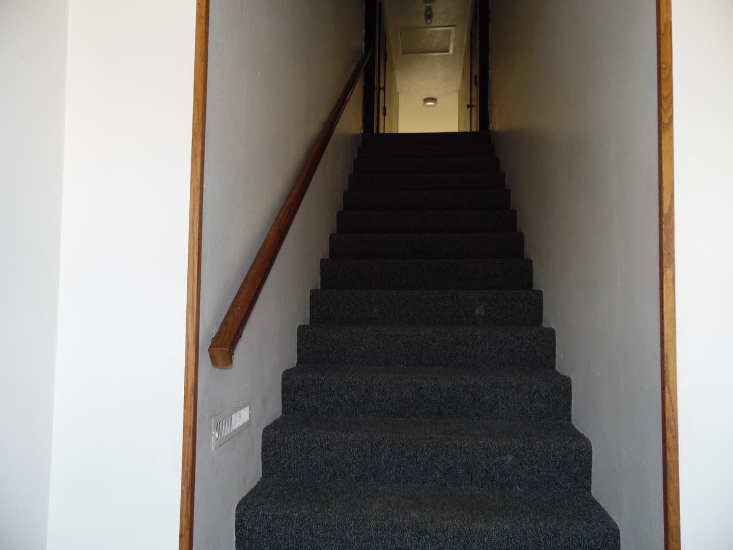 Sioux Falls Apartment: 4400 S Louise Avenue