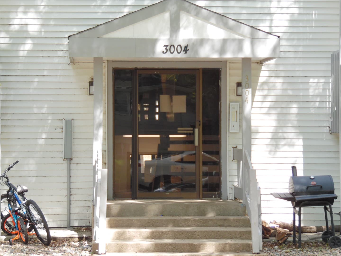 Sioux Falls Apartment: 3000-3012 S Mayfair Drive