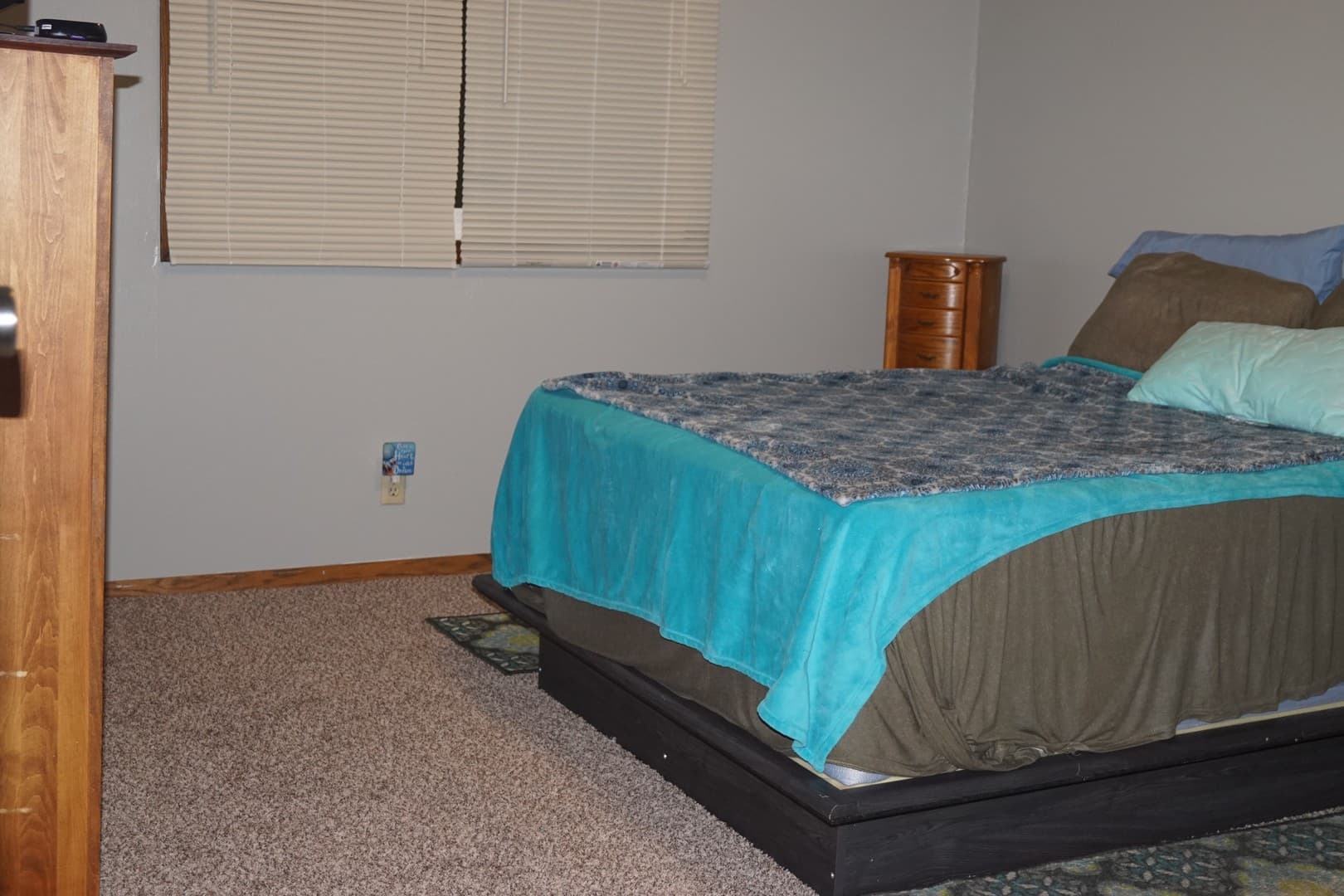 Sioux Falls Apartment: 4400 S Louise Avenue