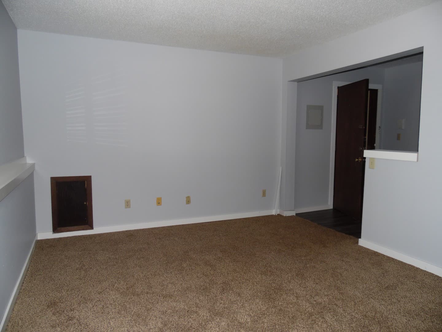 Sioux Falls Apartment: 3000-3012 S Mayfair Drive