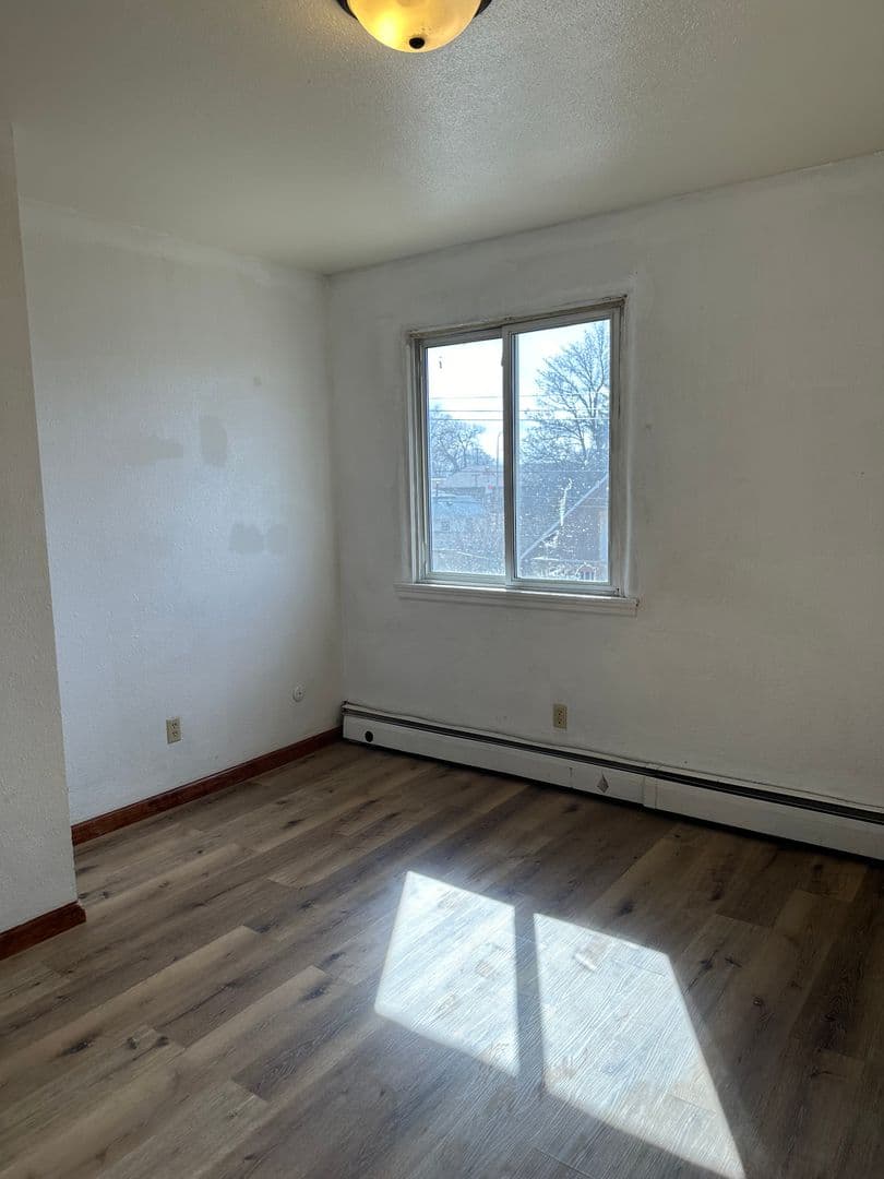 Dickinson Apartment: 130 1st Ave SE