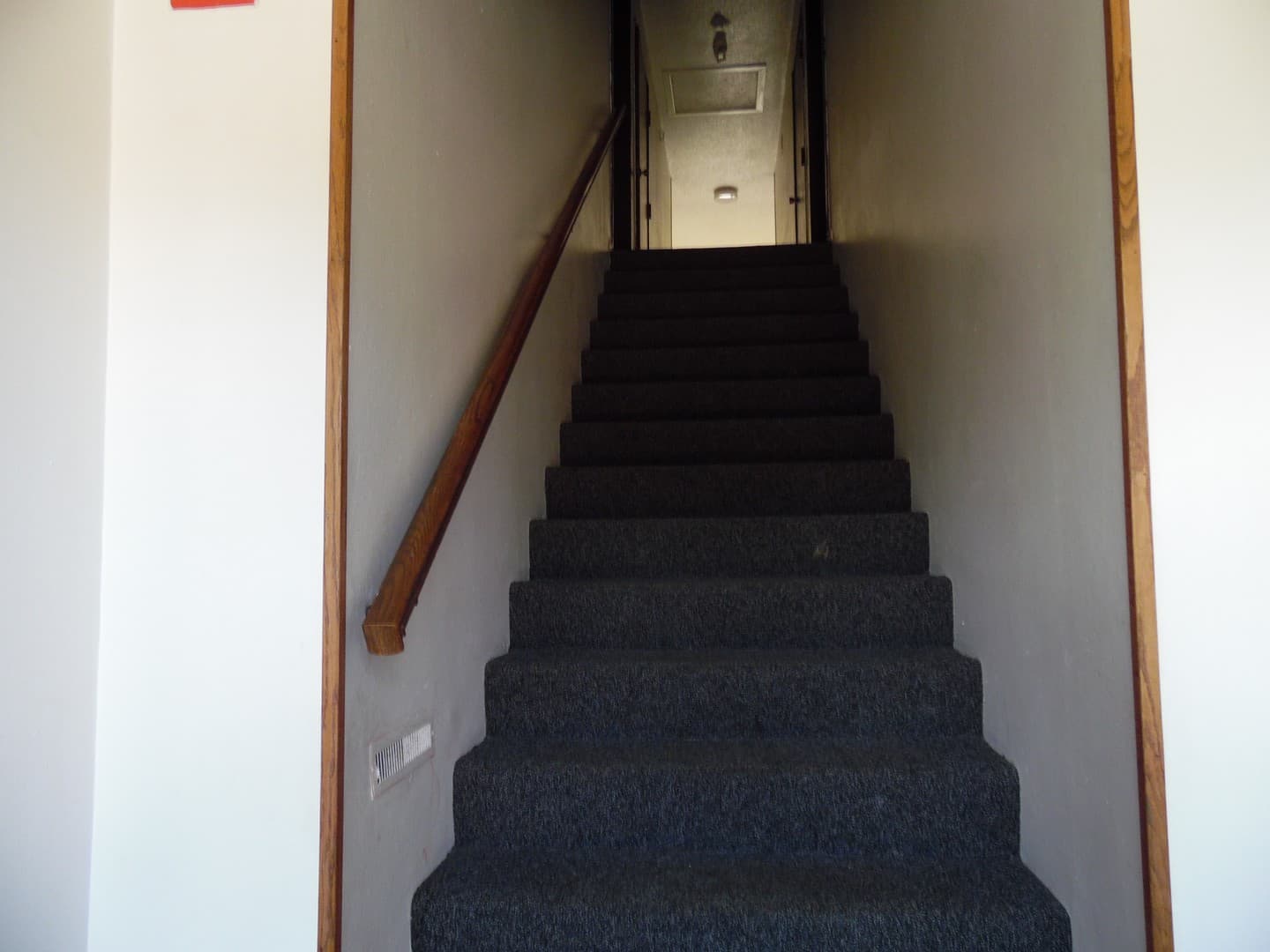 Sioux Falls Apartment: 4400 S Louise Avenue