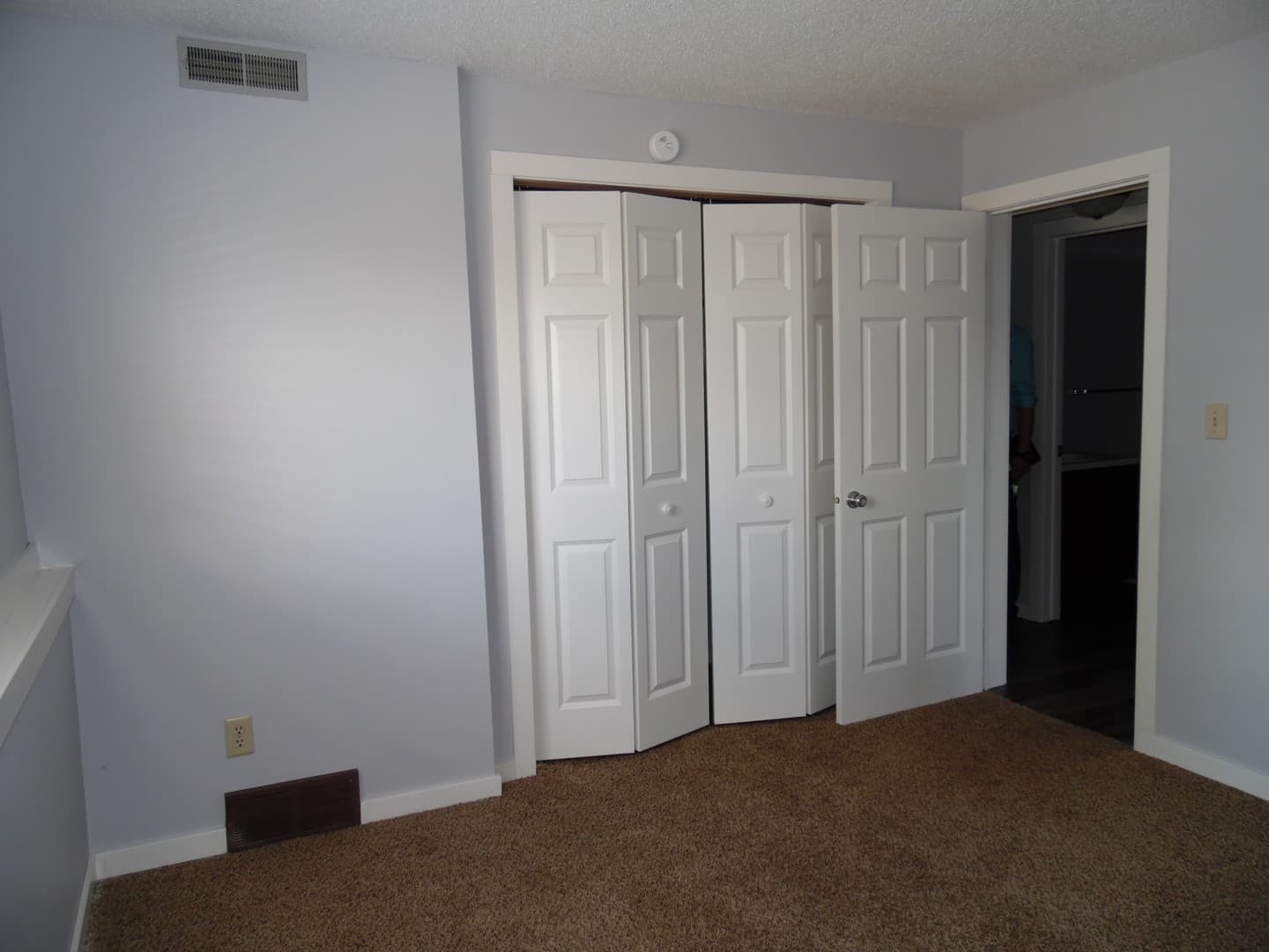 Sioux Falls Apartment: 3000-3012 S Mayfair Drive