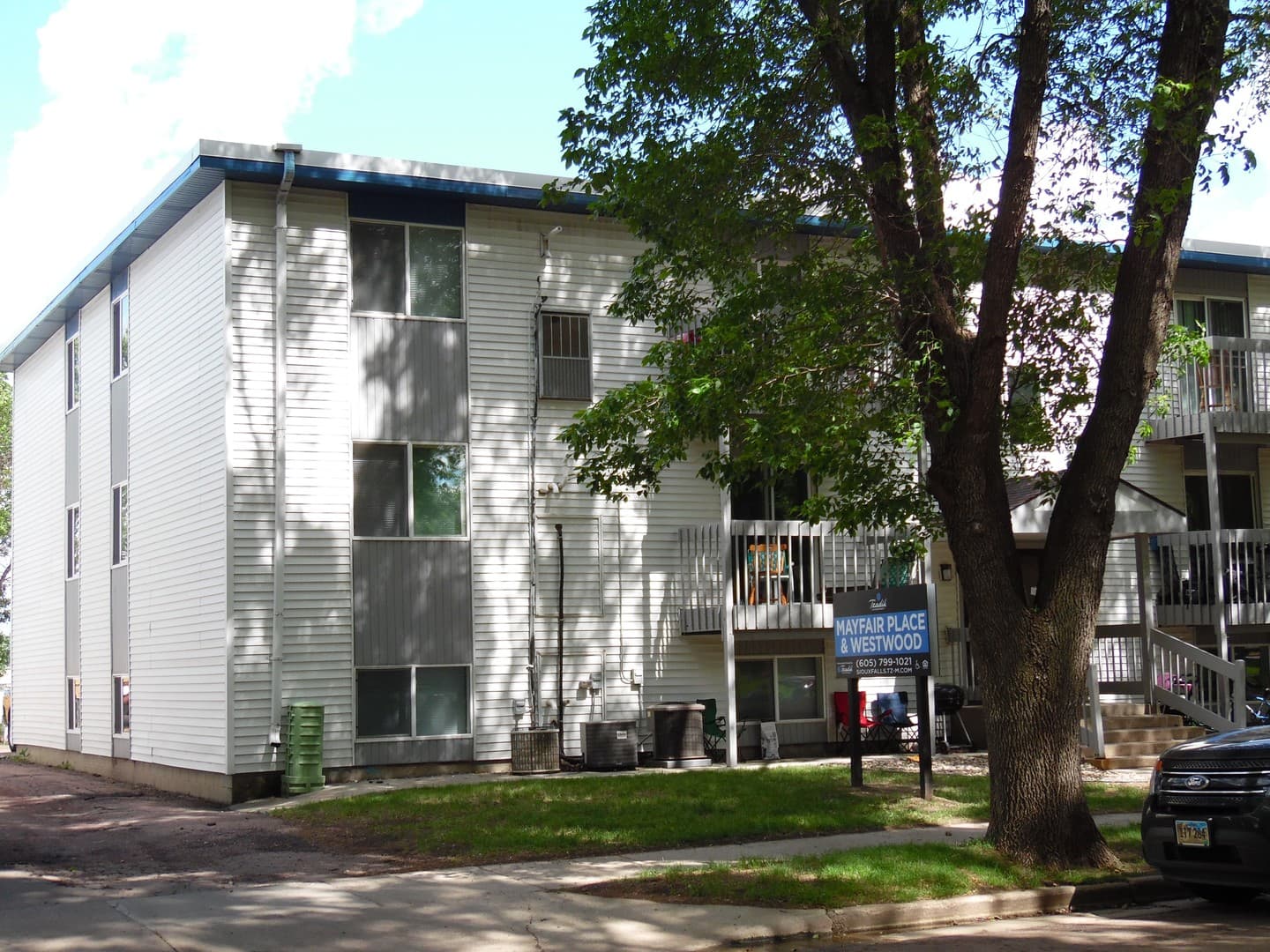 Sioux Falls Apartment: 3000-3012 S Mayfair Drive