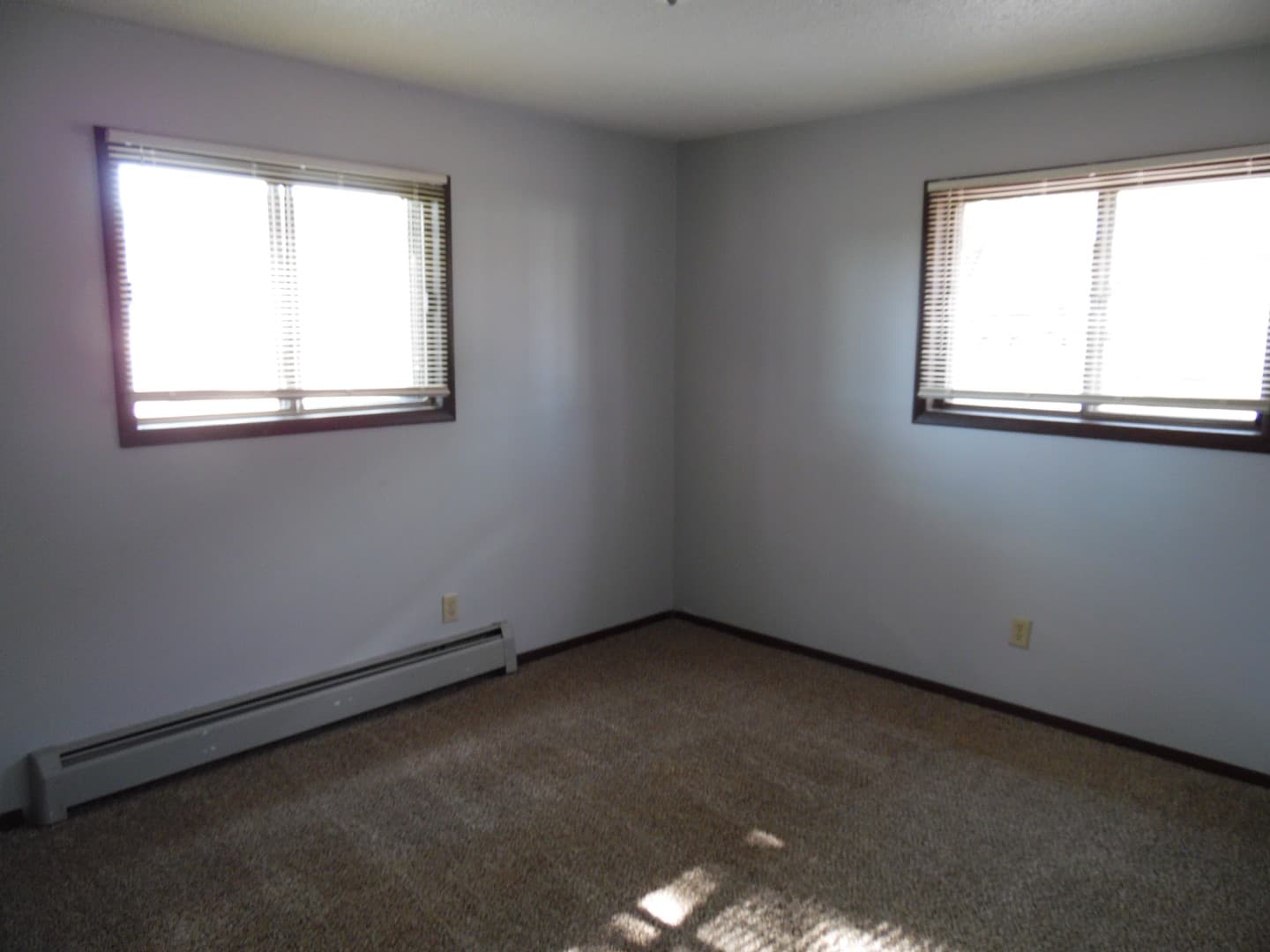 Sioux Falls Apartment: 1201-1209 N. Prairie Avenue