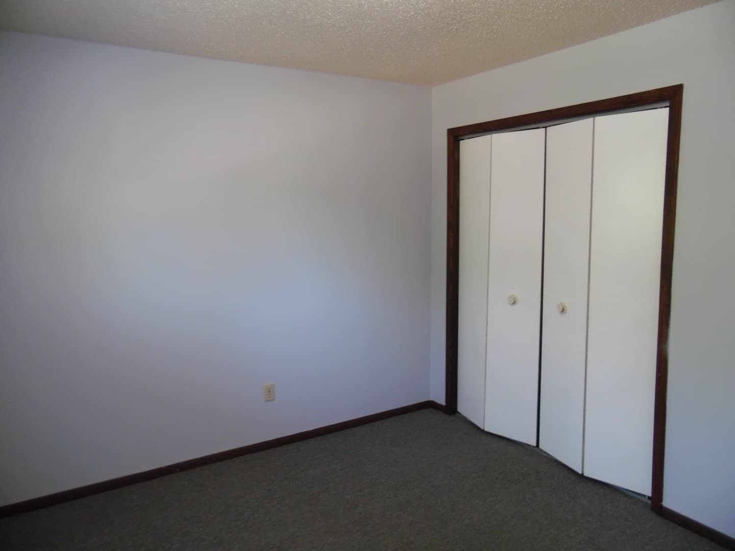 Sioux Falls Apartment: 1201-1209 N. Prairie Avenue