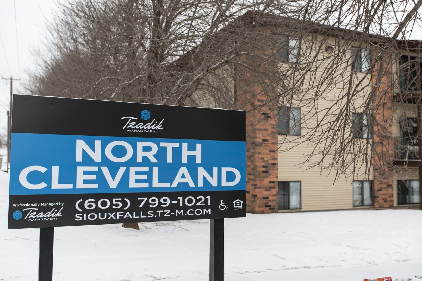 Sioux Falls Apartment: 901-909 N. Cleveland Avenue