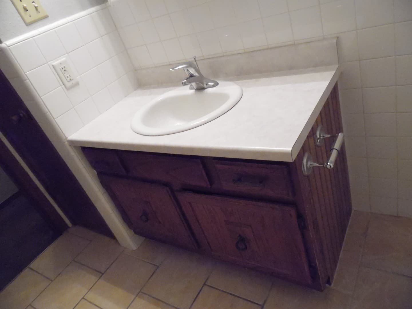 Sioux Falls Apartment: 4400 S Louise Avenue