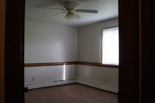 Sioux Falls Apartment: 1301 S. Cleveland