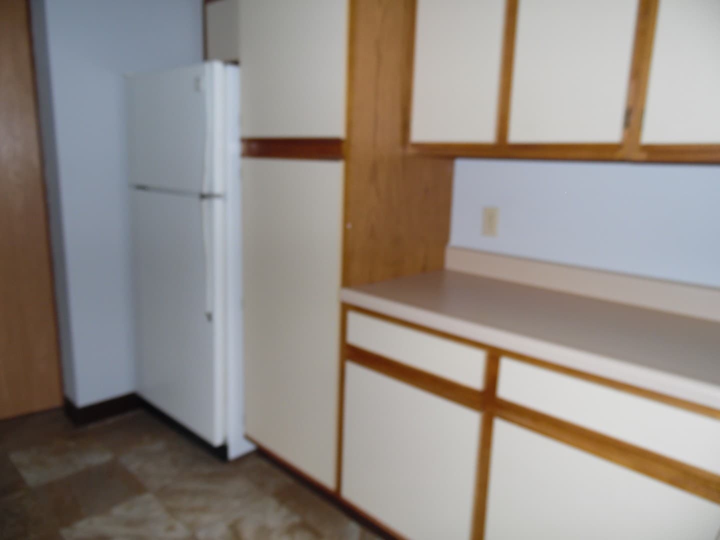 Sioux Falls Apartment: 701 S. Lyons Avenue