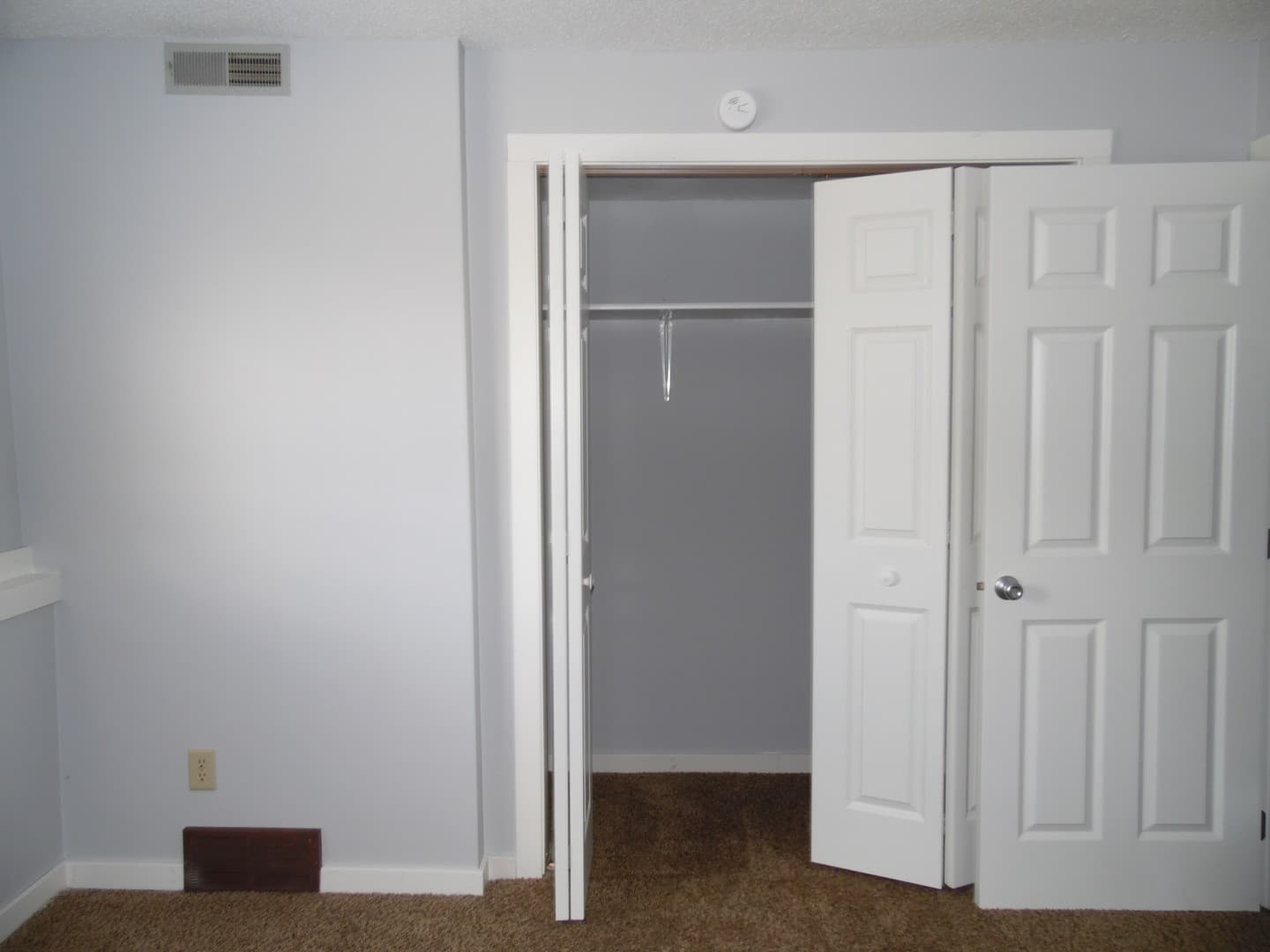 Sioux Falls Apartment: 3000-3012 S Mayfair Drive