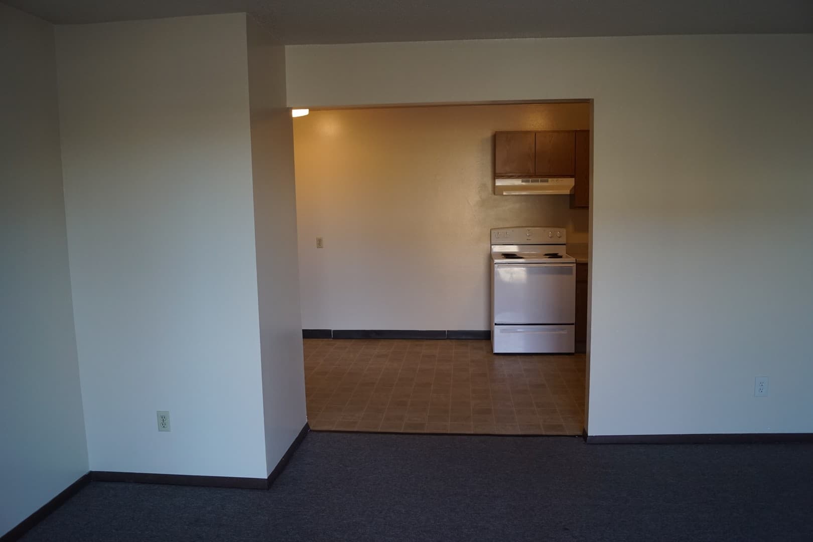 Sioux Falls Apartment: 1201-1209 N. Prairie Avenue