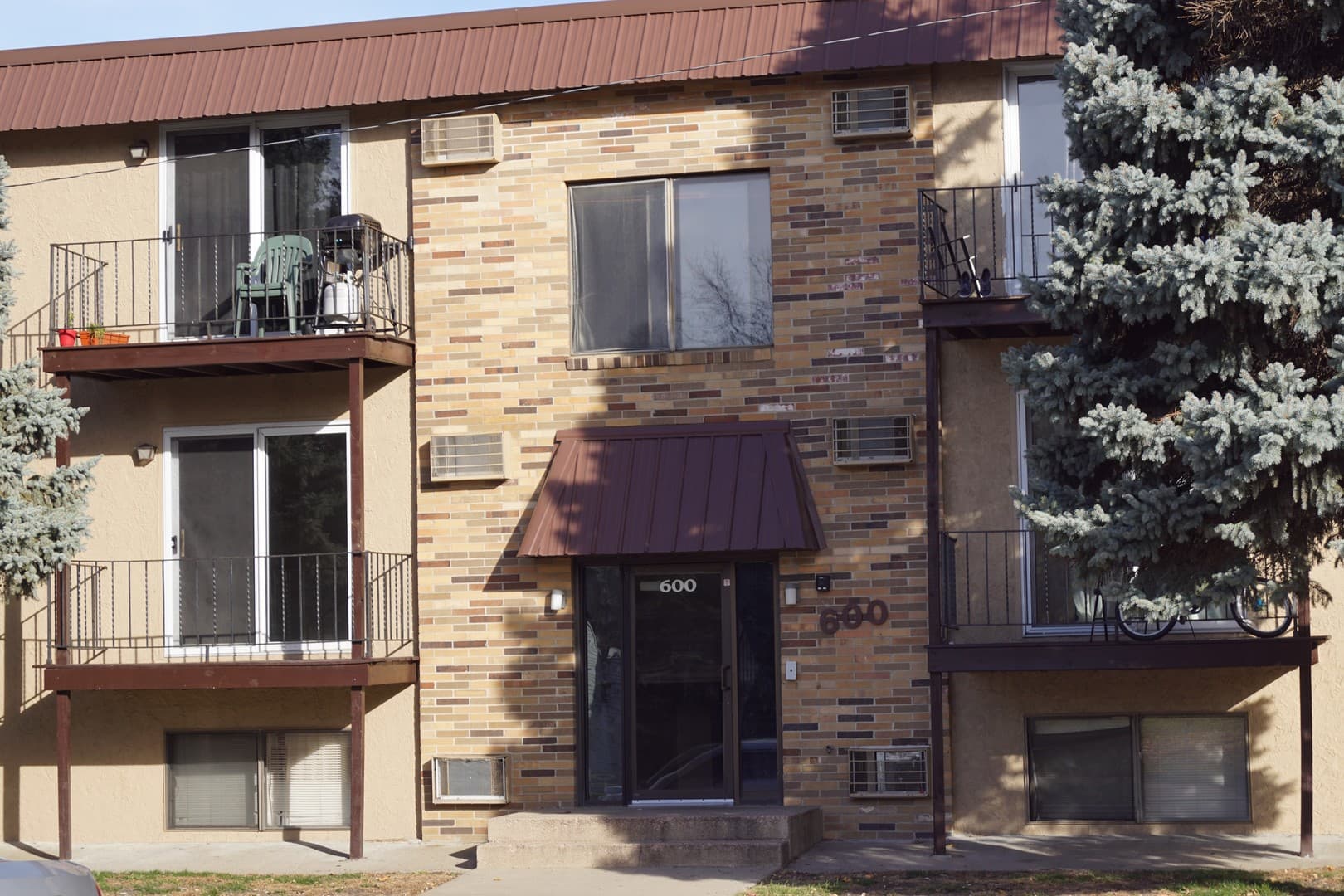 Sioux Falls Apartment: 1201-1209 N. Prairie Avenue