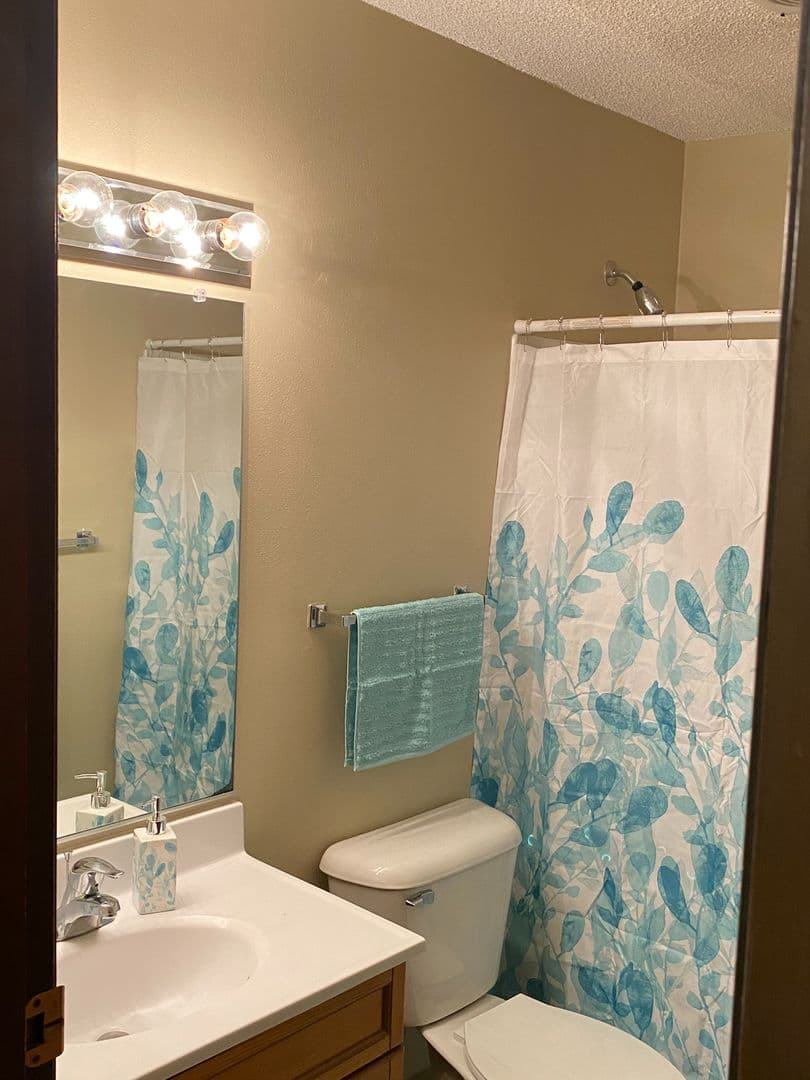 Sioux Falls Apartment: 1600 S. Rock Creek Dr.