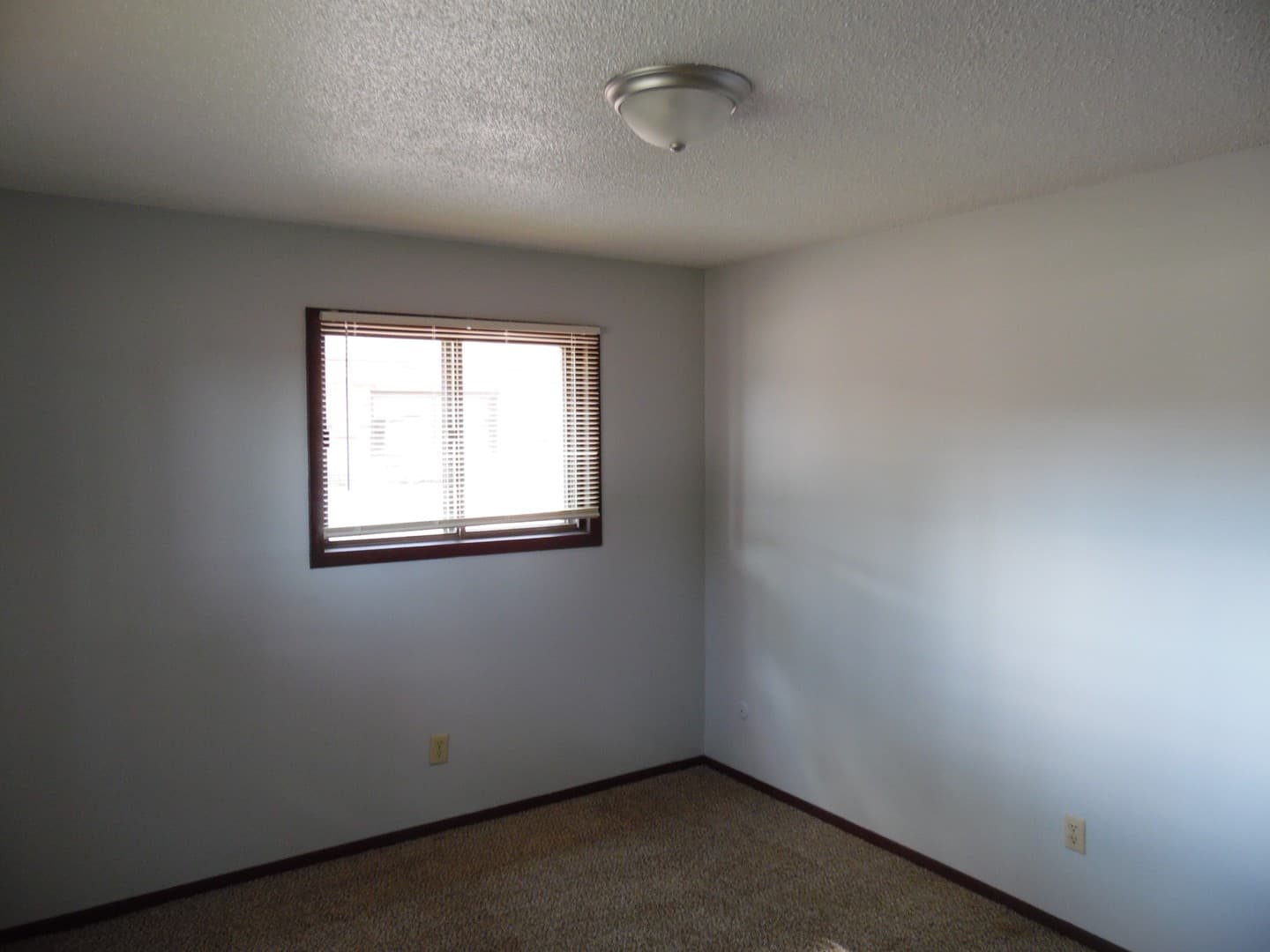 Sioux Falls Apartment: 1201-1209 N. Prairie Avenue