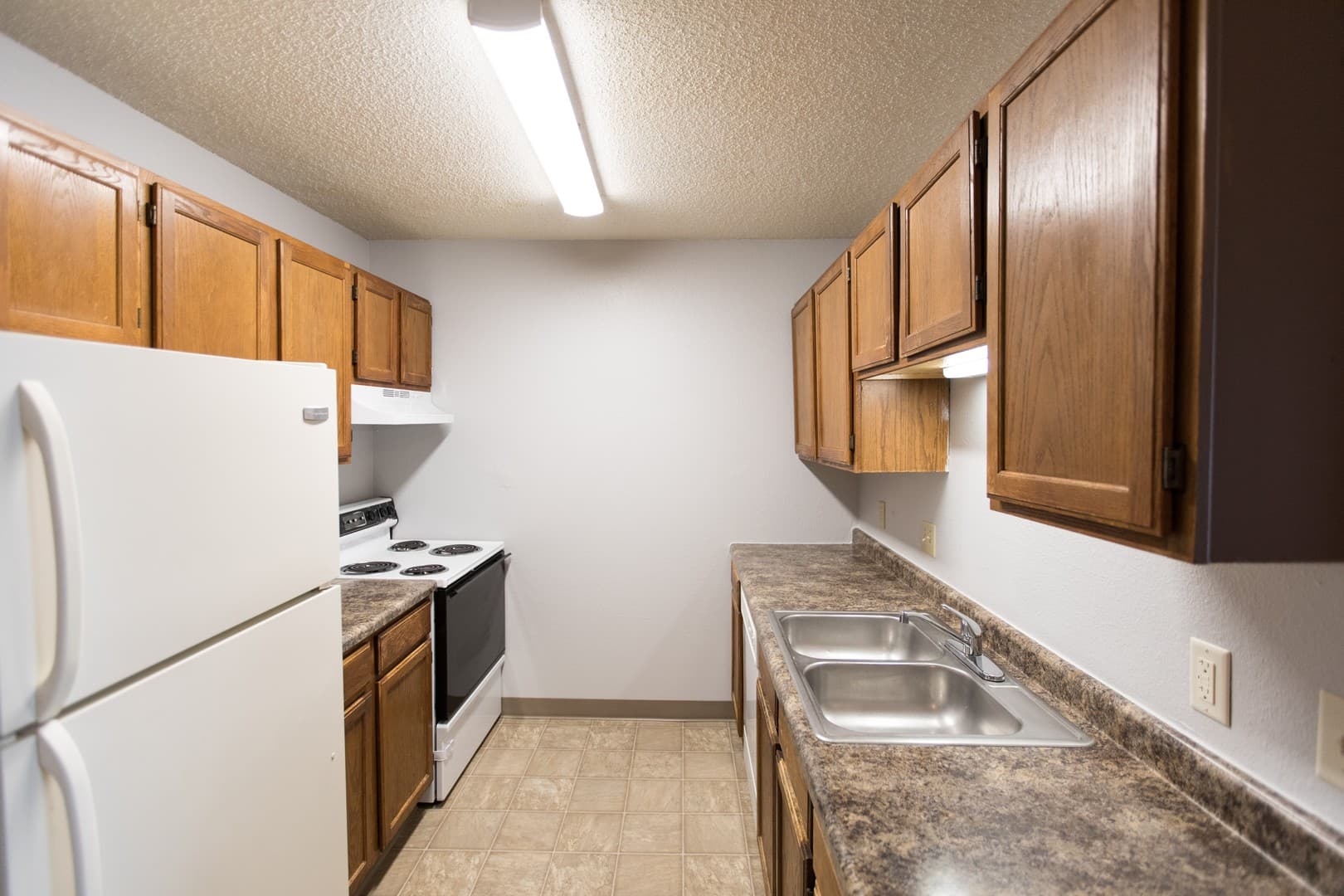 Sioux Falls Apartment: 901-909 N. Cleveland Avenue