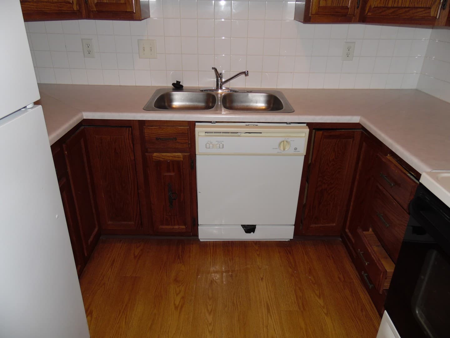 Sioux Falls Apartment: 4400 S Louise Avenue