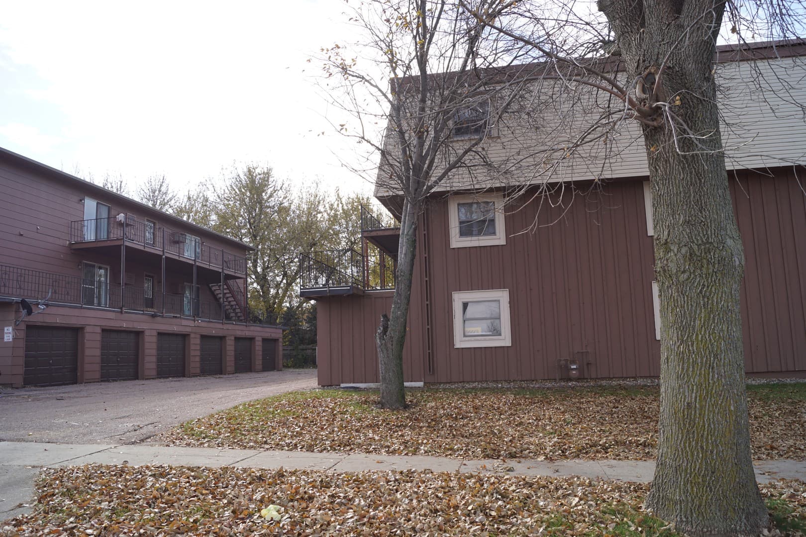 Sioux Falls Apartment: 4205-4401 E. Ronning Drive