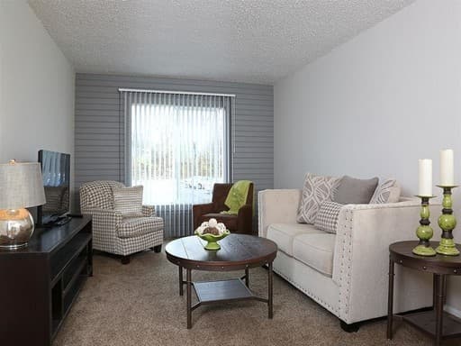 Sioux Falls Apartment: 1311 N Cleveland Ave